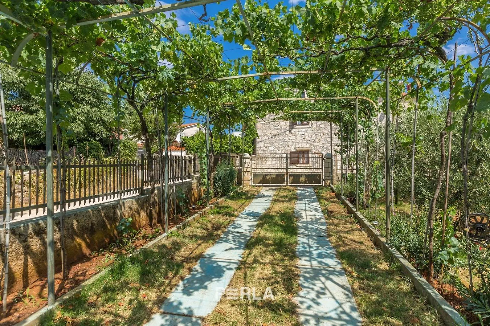 Apartment Sophie With Garden Near Beautiful Beach Pula Croatia
